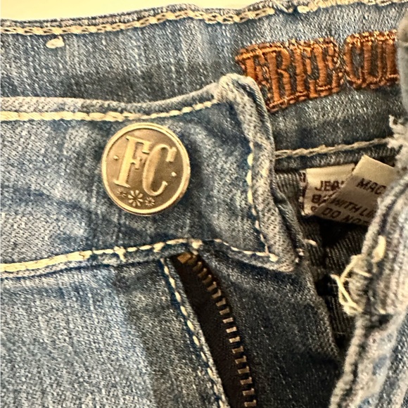 Free Culture, Casual Blue Jean Shorts for Women, NWOT - Picture 5 of 7